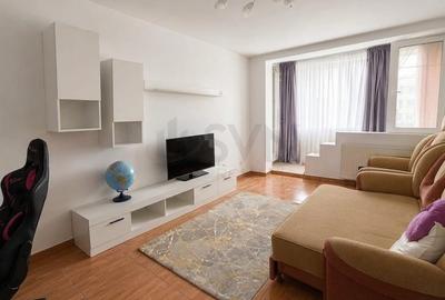 Apartament cu 3 camere decomandat, mobilat în Colentina