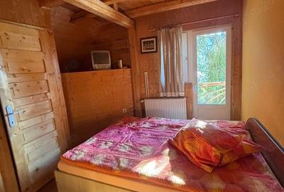 Casă cu 6 camere cu Teren 250 Mp în Central