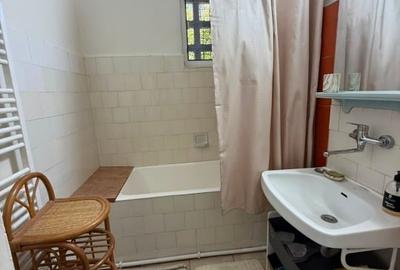 Apartament cu 2 camere semidecomandat, mobilat în Țiglina 1 - 6