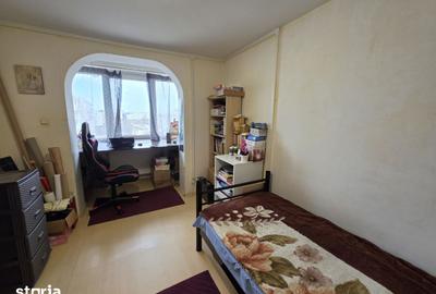 Apartament cu 3 camere semidecomandat în Titan - 1