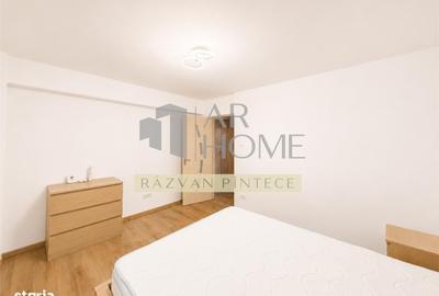 Apartament cu 3 camere decomandat în Democrației