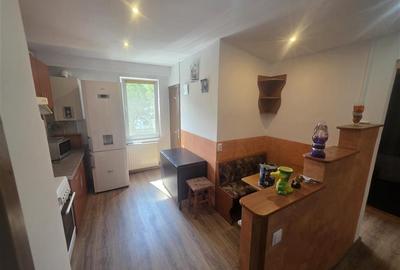 Apartament cu 2 camere decomandat în Unirii