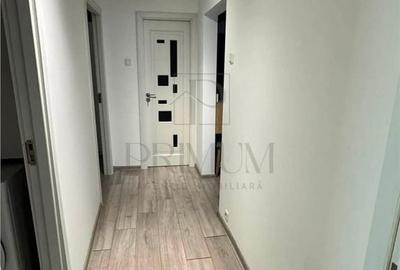 Apartament cu 3 camere decomandat în Șagului