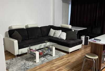 Apartament cu 3 camere în Central - 1