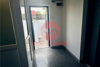 Spațiu comercial, de 40 mp, în Central