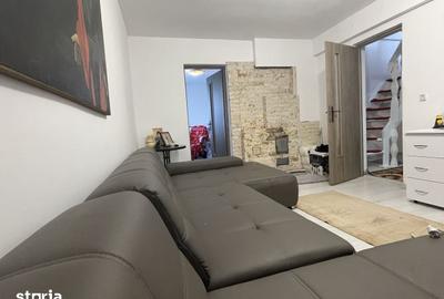 Casă cu 5 camere cu Teren 500 Mp în Ștefan cel Mare