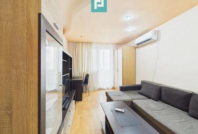 Apartament cu 3 camere semidecomandat în Central