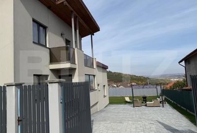 Casă individuală cu 4 camere cu Canalizare în Exterior Est