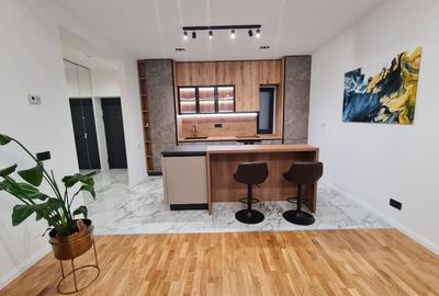 Apartament cu 3 camere decomandat în Arcul de Triumf