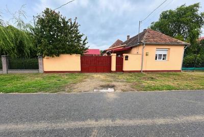 Casă individuală cu 2 camere cu Teren 625 Mp în Biharia