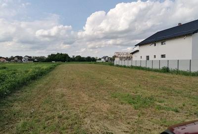 Teren de 1133 mp, în Cotu Vameș - 3