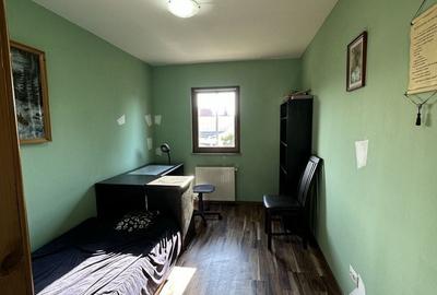 Casă cu 3 camere cu Teren 200 Mp în Central - 2