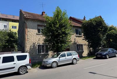 Apartament cu 3 camere semidecomandat, mobilat în Astra