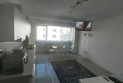 Apartament cu 2 camere semidecomandat în Nord