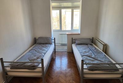 Apartament cu 2 camere decomandat, mobilat în Complex Studențesc