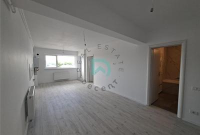Apartament cu 2 camere decomandat în Tractorul