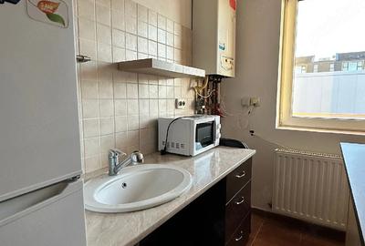 Apartament cu 2 camere semidecomandat, mobilat în Dumbrăvița