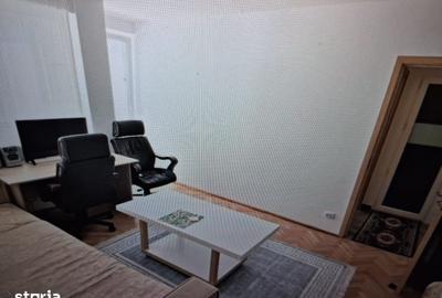 Apartament cu 2 camere semidecomandat în Tei