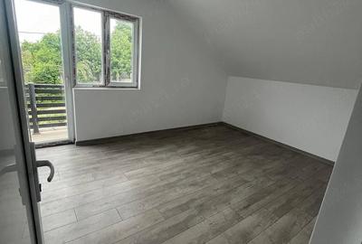 Casă cu 3 camere cu Teren 400 Mp în Ștefănești