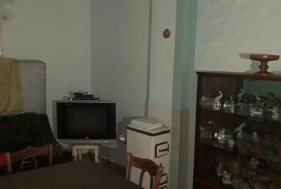 Casă individuală cu 2 camere cu Canalizare în Dâmbul Rotund - 2
