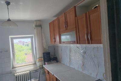 Apartament cu 2 camere semidecomandat în Aradului - 2
