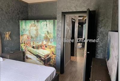 Apartament cu 3 camere decomandat în Central - 1