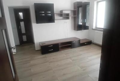 Apartament cu 2 camere semidecomandat în Tomis I - 2