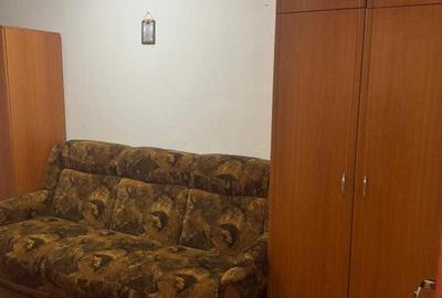 Apartament cu 3 camere semidecomandat în Malu Roșu