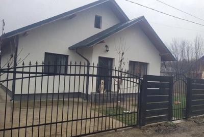 Casă cu 1 camere cu Teren 320 Mp în Lunca Cetățuii