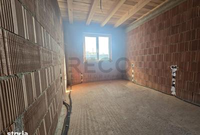 Casă cu 3 camere cu Teren 545 Mp în Girișu de Criș - 5