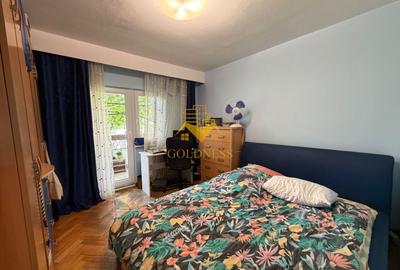 Apartament cu 3 camere semidecomandat, mobilat în Zorilor