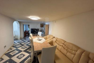 Casă cu 4 camere cu Teren 1236 Mp în Vâlcănești
