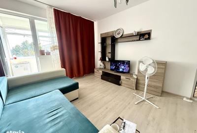 Apartament cu 2 camere semidecomandat în Independenței