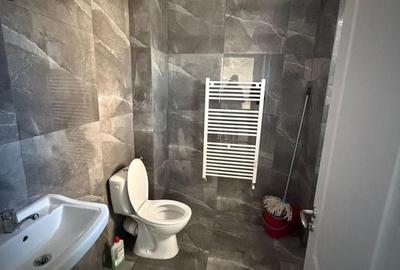 Apartament cu 3 camere în Popoveni