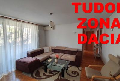 Apartament cu 3 camere semidecomandat în Tudor