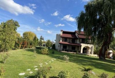 Casă cu 6 camere cu Teren 2000 Mp în Snagov - 2