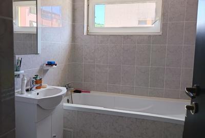 Apartament cu 2 camere semidecomandat, mobilat în Florești - 7