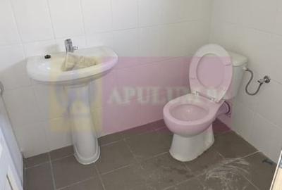 Spațiu comercial, de 200 mp, în Central