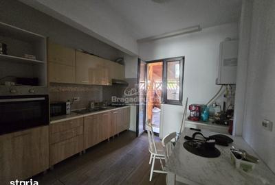 Apartament cu 3 camere în Central - 9