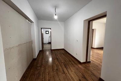Casă cu 2 camere în Zimandu Nou - 5
