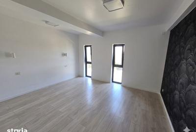 Casă cu 4 camere cu Teren 400 Mp în Balotești - 1
