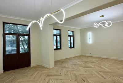 Apartament cu 4 camere în Eminescu
