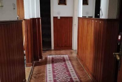 Apartament cu 3 camere decomandat în Central - 2