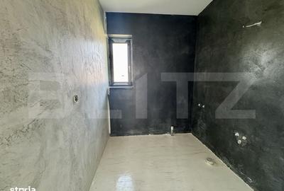 Casă cu 4 camere în Corunca