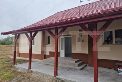 Casă cu Teren 1000 Mp în Căianu - 3