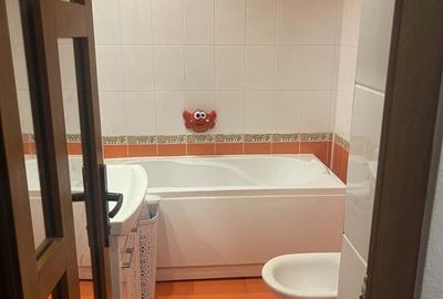 Apartament cu 3 camere decomandat în Central - 3