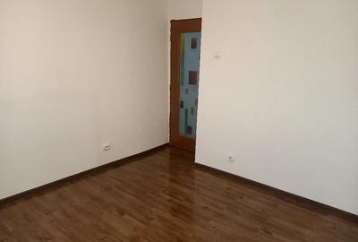 Apartament cu 2 camere decomandat în 9 Mai - 1