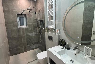 Casă cu 6 camere cu Teren 425 Mp în Central - 12