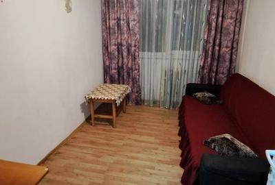 Apartament cu 3 camere decomandat în B-dul București