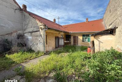 Casă cu 3 camere cu Teren 220 Mp în Andrei Mureșanu - 1